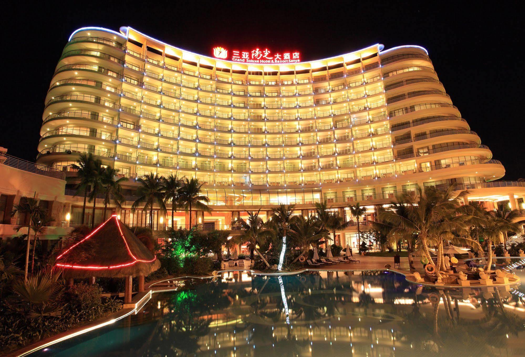Grand Soluxe Hotel & Resort, Sanya Bagian luar foto
