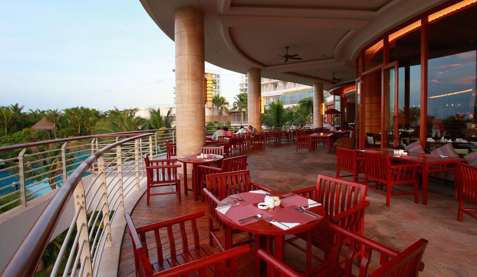 Grand Soluxe Hotel & Resort, Sanya Bagian luar foto